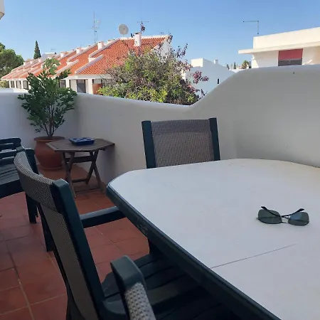 Apartment Rolas
