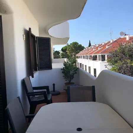 Apartment Rolas